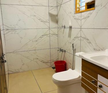 Mannarkkad Hotel | Riverside homestay
