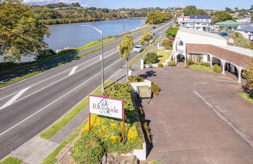 Whanganui Hotel | Riverside Motel