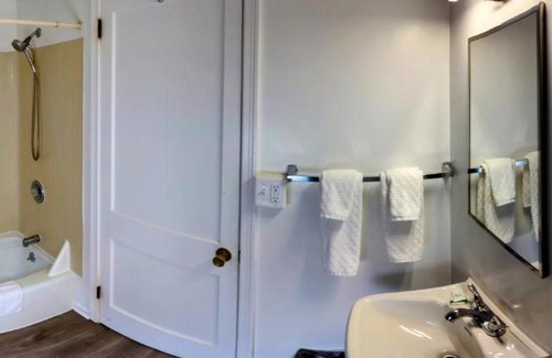 Lewiston Hotel | Riverside Motel