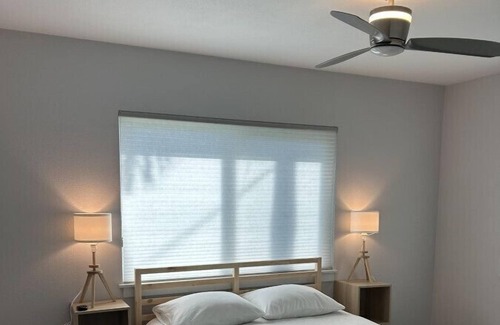 Riverside Heights House | Riverside Retreat near Armature