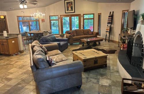 Ruidoso House | Riverside Retreat