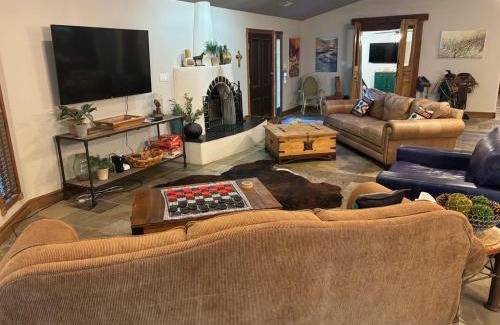 Ruidoso House | Riverside Retreat