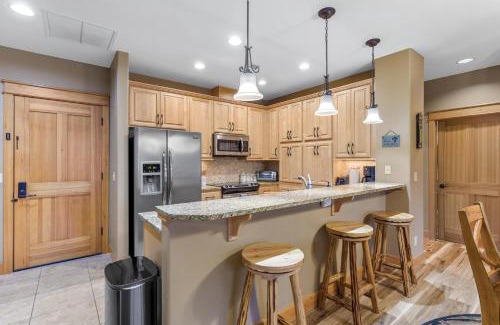 Coeur d'Alene House | Riverstone Condo 308