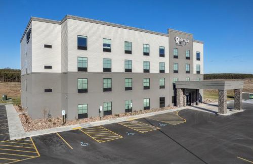 Chippewa Falls Hotel | Riverstone Suites by Cobblestone Hotels - Chippewa Falls