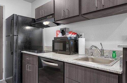 Chippewa Falls Hotel | Riverstone Suites - Chippewa Falls