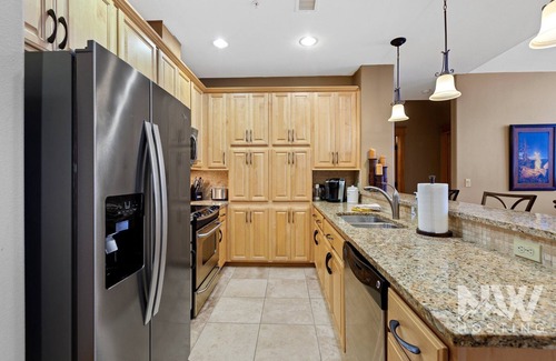 Coeur d'Alene Condo | Riverstone Village—3rd Floor Corner Condo, Relax and Enjoy the Peaceful Sounds of Nature!