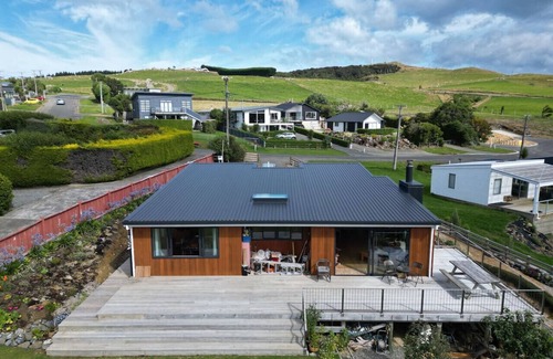 Riverton House | Riverton Ocean View Oasis