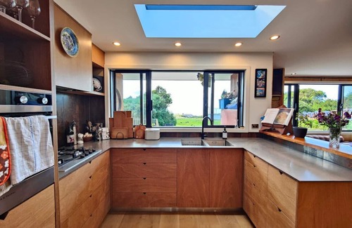Riverton House | Riverton Ocean View Oasis