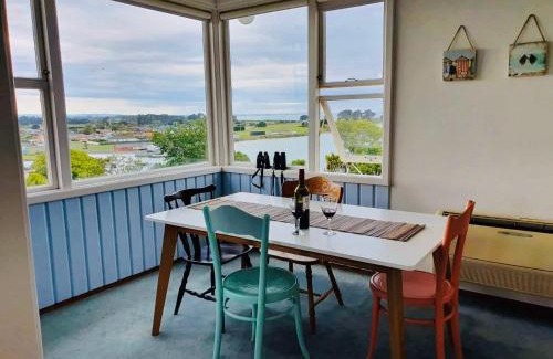 Riverton House | Riverton Views