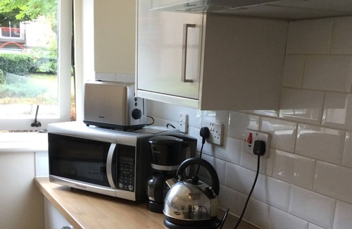 Tradeston Apartment | Riverview 2 Bedroom Apartment with ensuite facilities own parking space