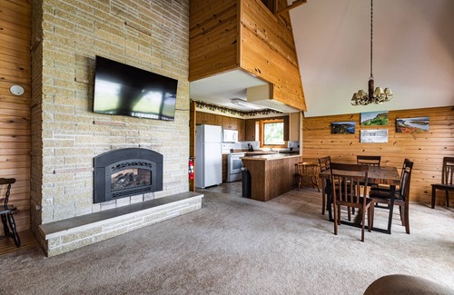 Vernon County Ski Chalet | Riverview Cabin home!