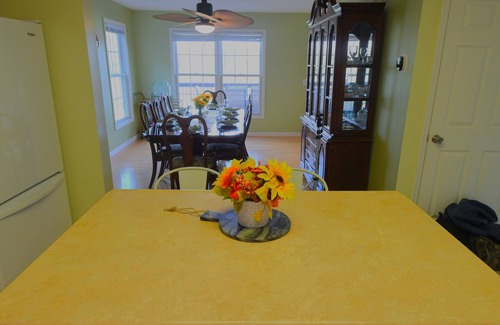 Aurora House | Riverview Home Near Creation Museum/Ark/Ski/Bikes/Cincinnati/Hot Tub-Sleeps 11