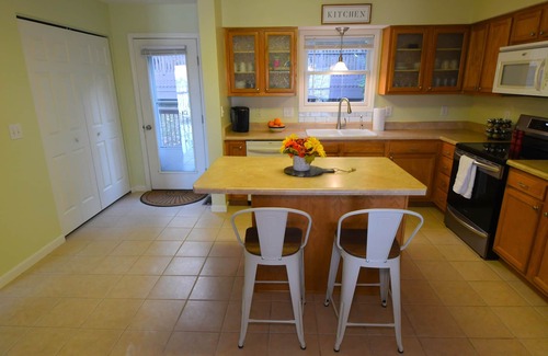 Aurora House | Riverview Home Near Creation Museum/Ark/Ski/Bikes/Cincinnati/Hot Tub-Sleeps 11