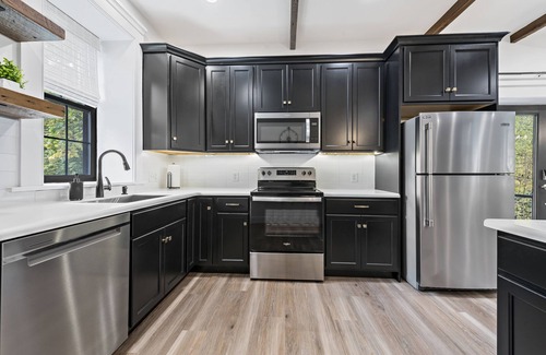 Port Clinton Apartment | Riverview in Port Clinton! Minutes to Cabelas & Hawk Mountain!