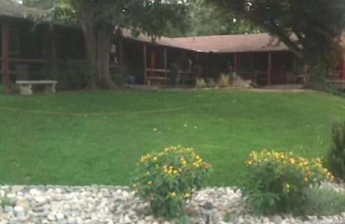 Kernville Hotel | Riverview Lodge