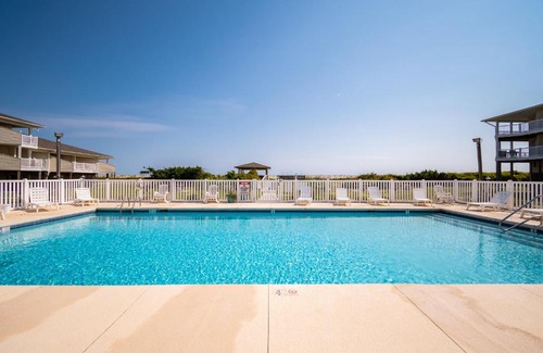 Long Beach House | Riverwatch