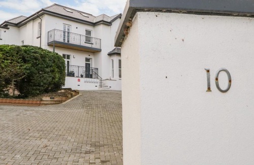 Roundham House | Riviera Heights