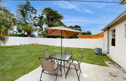 Riviera Beach House | Riviera Oasis
