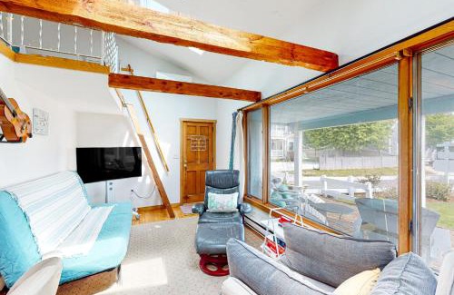 Chatham Apartment | Riviera Sunset