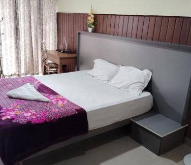 Anaviratty House | Riya Home Stay Munnar