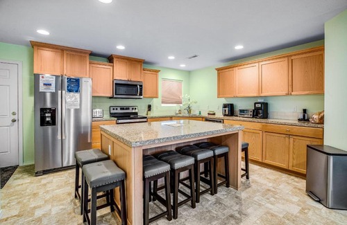 Rockaway Beach House | RJD Beachside Vacation Home A