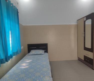Vedasandur Hotel | RK mahal & residency
