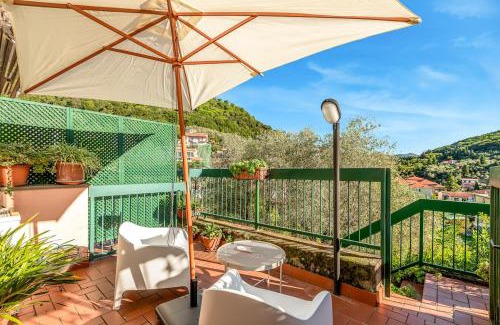 Pugliola Apartment | RoadToTheSeaLerici Private parking terrace