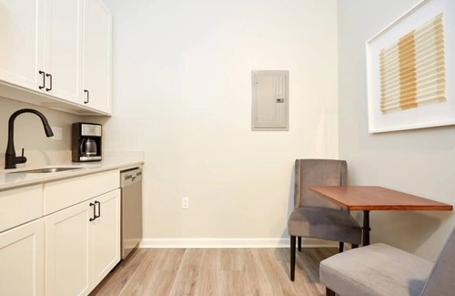 Central Business District Apartment | Roami at Canal Quarters | Studio #05