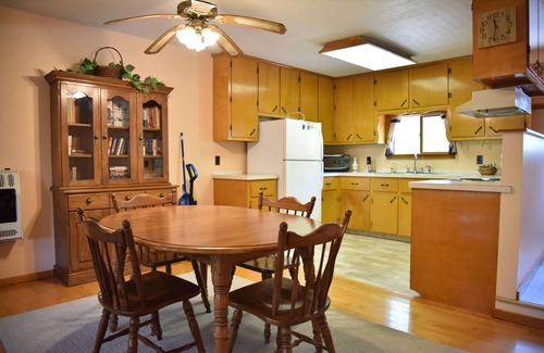 Salsbury Cove Hotel | Robbins Motel