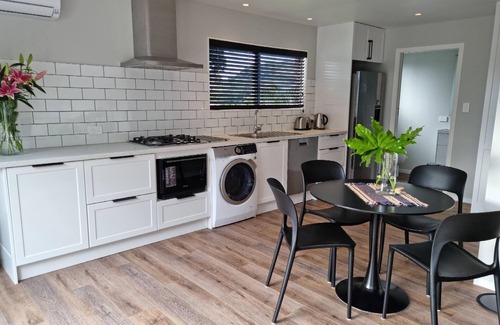Tairua House | Roberts Beach Escape in Tairua is 3-5 minute walk from the beach
