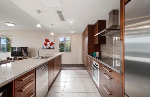Taupo House | Roberts Retreat - Taupo Holiday Home