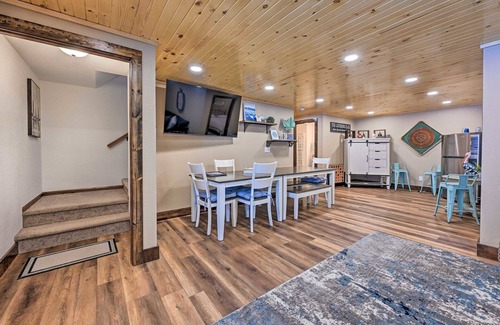 Friendship House | ROBINS NEST FRIENDSHIP LAKEHOUSE RETREAT