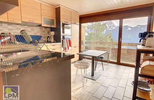 Leysin Apartment | Roc d'Orsay D37-38 A high standing apartment with 3 bedrooms (223sq m) in a nice residence. Situated