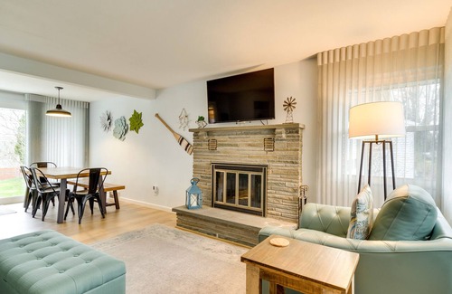 North Greece House | Rochester Family Home - Walk to Lake Ontario!
