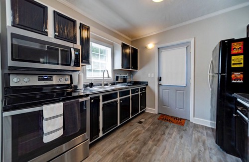 Murfreesboro Apartment | Rock and Roll Residence - short drive to Music City at 1/3 the Price!