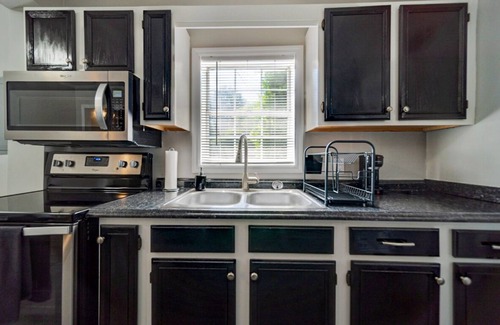Murfreesboro Apartment | Rock and Roll Residence - short drive to Music City at 1/3 the Price!