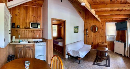 Lake George Resort | Rock Castle Resort