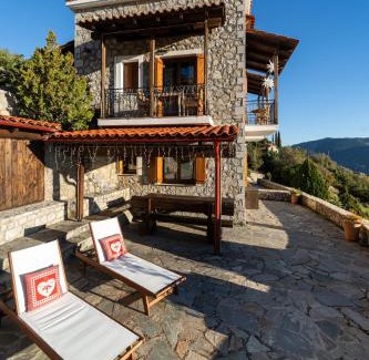 Arachova Ski Chalet | Rock Dandy Deluxe Chalet in Arachova - Delphi, Sauna, Prv Parking, Amazing View