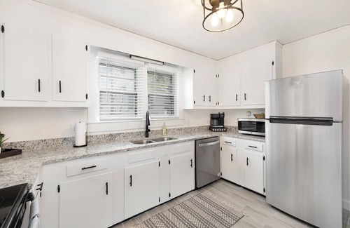 Rock Hill House | Rock Hill Family Bohemian Bungalow | Outdoor Living | Sleeps 12! | Dog friendly!