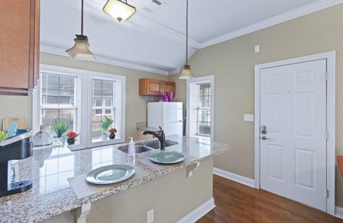 Red Bank House | Rock House with free wifi, parking, & cozy space!