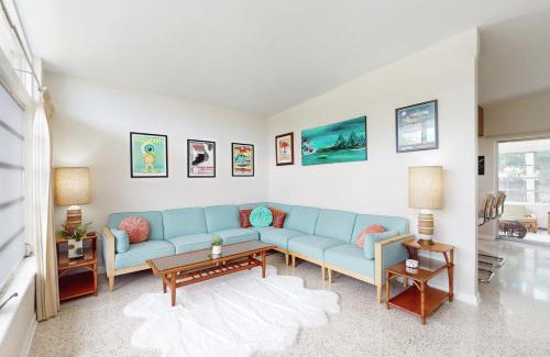 Clearwater House | Rock 'n' Retro