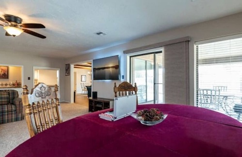 Lawton House | Rock n' Roll House Near Ft. Sill - Senior Friendly