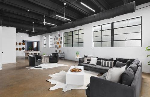Edgehill House | Rock n Row Warehouse HUGE Modern Unique Space