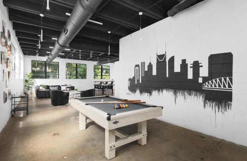 Edgehill House | Rock n Row Warehouse HUGE Modern Unique Space