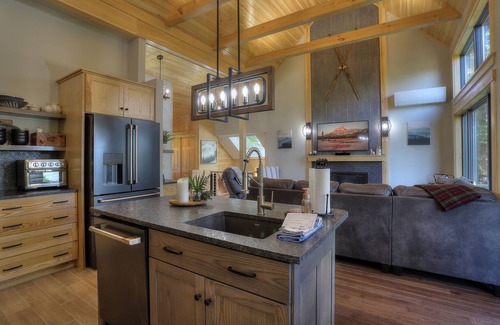 Rangeley Condo | Rock Pond Condo 55 - Ski in Ski out Rock Pond Condo at Saddleback