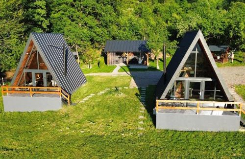 Ibanesti Cabin | Rock Valley Cabins A-frame