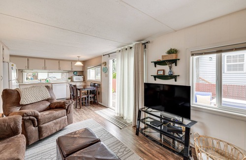 Rockaway Beach House | Rockaway Beach Home, Walk to Ocean, Pet Friendly!