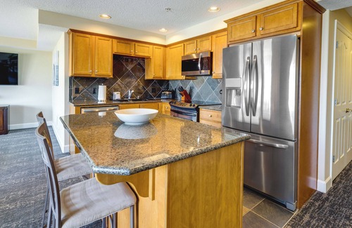 Rockaway Beach Condo | Rockaway Beach Vacation Rental Near Beach Access!