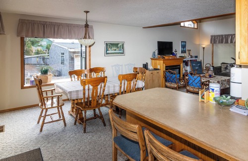 Seaside House | RockAway Cove