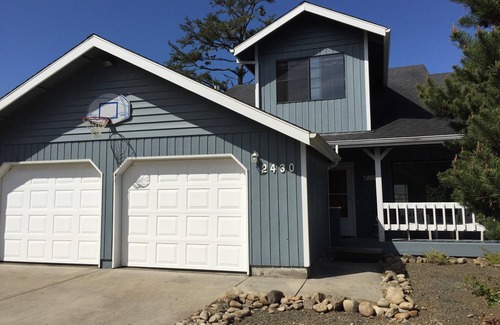 Seaside House | RockAway Cove